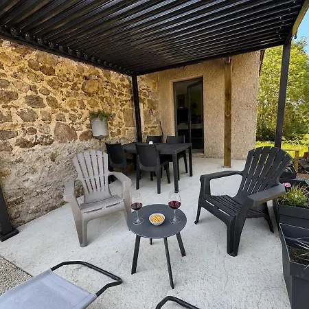 Vakantiehuis Au Carry Family Grazac (Auvergne)